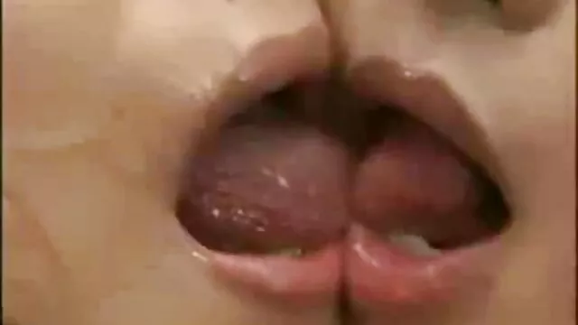 Andrea giả thích tìn ...